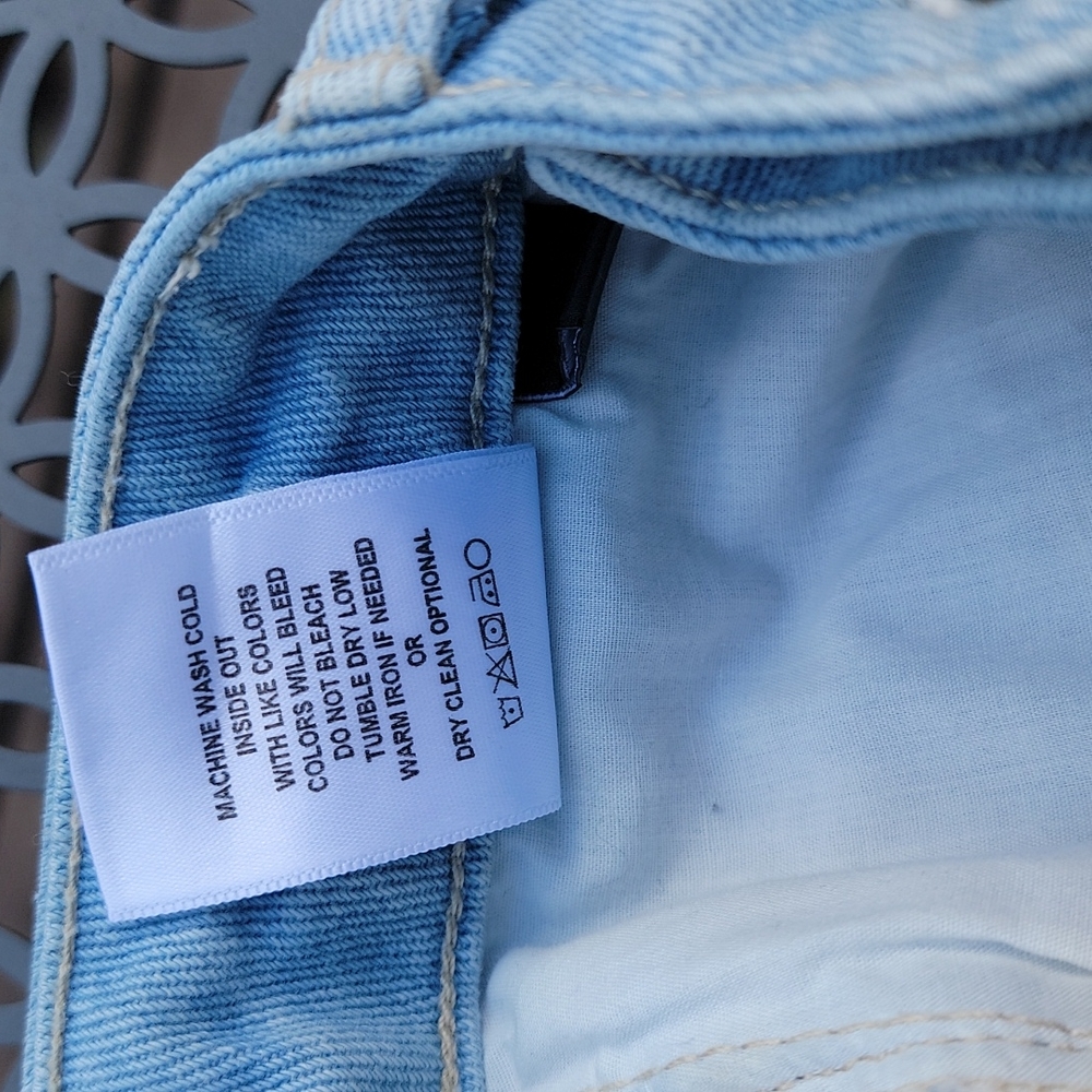 VICI STATEMENT HIGH RISE JEAN - Picture 8 of 8